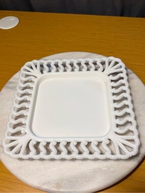 Vintage Westmoreland Milk Glass Lace Edge Plate